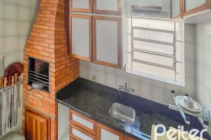 Apartamento à venda com 48m², 1 dormitório, no bairro Santana em Porto Alegre