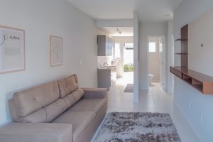 Casa em Condomínio à venda com 42m², 2 dormitórios, 1 vaga, no bairro Hípica em Porto Alegre