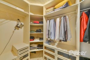  à venda, no bairro  em 