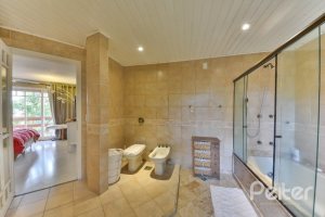  à venda, no bairro  em 