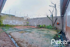 Casa à venda com 279m², 5 dormitórios, 1 suíte, 2 vagas, no bairro Ipanema em Porto Alegre