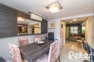 Casa à venda com 186m², 4 dormitórios, 1 suíte, 3 vagas, no bairro Tristeza em Porto Alegre