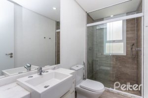 Casa em Condomínio à venda com 243m², 3 dormitórios, 3 suítes, 4 vagas, no bairro Terra Ville em PORTO ALEGRE