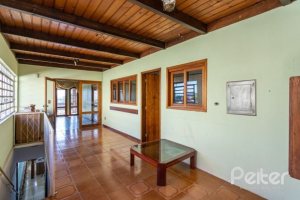 Casa à venda com 263m², 3 dormitórios, 2 suítes, 2 vagas, no bairro Jardim Isabel em Porto Alegre