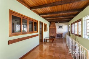 Casa à venda com 263m², 3 dormitórios, 2 suítes, 2 vagas, no bairro Jardim Isabel em Porto Alegre