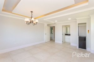 Casa em Condomínio à venda com 550m², 4 dormitórios, 4 suítes, 6 vagas, no bairro Terra Ville em Porto Alegre