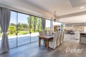 Casa em Condomínio à venda com 550m², 4 dormitórios, 4 suítes, 6 vagas, no bairro Terra Ville em Porto Alegre