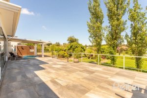 Casa em Condomínio à venda com 550m², 4 dormitórios, 4 suítes, 6 vagas, no bairro Terra Ville em Porto Alegre