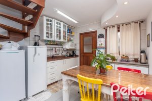 Casa em Condomínio à venda com 97m², 3 dormitórios, 2 vagas, no bairro Tristeza em Porto Alegre