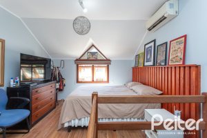 Casa em Condomínio à venda com 97m², 3 dormitórios, 2 vagas, no bairro Tristeza em Porto Alegre