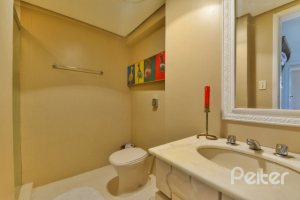 Apartamento à venda com 157m², 3 dormitórios, 1 suíte, 2 vagas, no bairro Tristeza em PORTO ALEGRE