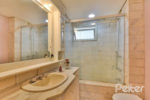 Apartamento à venda com 157m², 3 dormitórios, 1 suíte, 2 vagas, no bairro Tristeza em PORTO ALEGRE