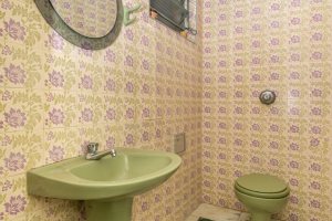 Casa à venda com 349m², 3 dormitórios, 1 suíte, 4 vagas, no bairro Vila Assunção em Porto Alegre