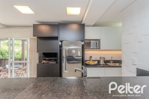 Casa em Condomínio à venda com 194m², 3 dormitórios, 3 suítes, 4 vagas, no bairro Ipanema em PORTO ALEGRE