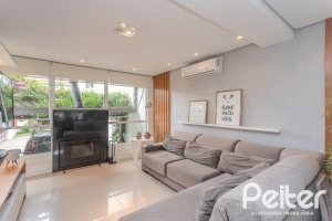 Casa em Condomínio à venda com 194m², 3 dormitórios, 3 suítes, 4 vagas, no bairro Ipanema em PORTO ALEGRE