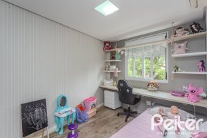 Casa em Condomínio à venda com 194m², 3 dormitórios, 3 suítes, 4 vagas, no bairro Ipanema em PORTO ALEGRE