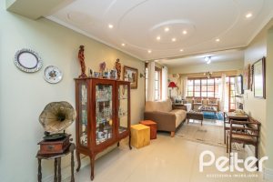 Casa em Condomínio à venda com 185m², 3 dormitórios, 1 suíte, 3 vagas, no bairro Tristeza em Porto Alegre