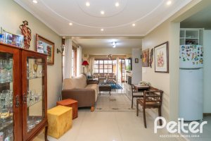 Casa em Condomínio à venda com 185m², 3 dormitórios, 1 suíte, 3 vagas, no bairro Tristeza em Porto Alegre