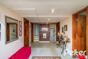 Casa em Condomínio à venda com 185m², 3 dormitórios, 1 suíte, 3 vagas, no bairro Tristeza em Porto Alegre