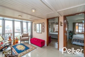 Casa em Condomínio à venda com 185m², 3 dormitórios, 1 suíte, 3 vagas, no bairro Tristeza em Porto Alegre