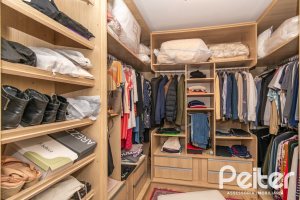  à venda, no bairro  em 