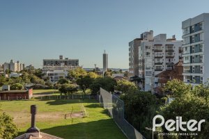 Cobertura à venda com 188m², 2 dormitórios, 2 suítes, 2 vagas, no bairro Tristeza em Porto Alegre