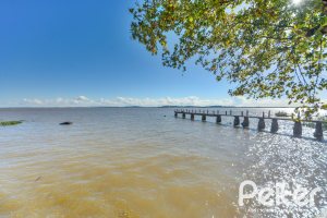 Casa à venda com 420m², 4 dormitórios, 3 suítes, 6 vagas, no bairro Vila Conceição em Porto Alegre