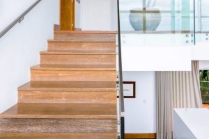 Casa à venda com 463m², 5 dormitórios, 1 suíte, 6 vagas, no bairro Vila Conceição em Porto Alegre