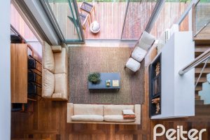 Casa à venda com 463m², 5 dormitórios, 1 suíte, 6 vagas, no bairro Vila Conceição em Porto Alegre