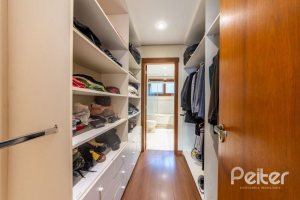 Casa em Condomínio à venda com 313m², 3 dormitórios, 1 suíte, 2 vagas, no bairro Tristeza em PORTO ALEGRE