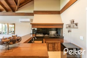 Casa em Condomínio à venda com 366m², 4 dormitórios, 4 suítes, 3 vagas, no bairro Terra Ville em PORTO ALEGRE