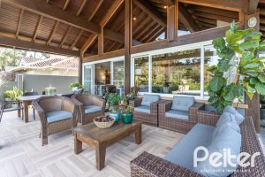 Casa em Condomínio à venda com 366m², 4 dormitórios, 4 suítes, 3 vagas, no bairro Terra Ville em PORTO ALEGRE