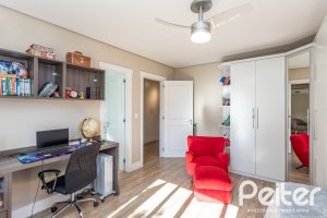 Casa em Condomínio à venda com 366m², 4 dormitórios, 4 suítes, 3 vagas, no bairro Terra Ville em PORTO ALEGRE