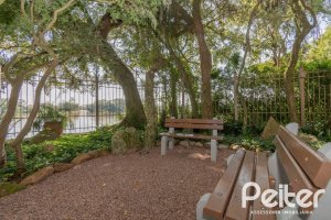 Casa em Condomínio à venda com 327m², 3 dormitórios, 3 suítes, 3 vagas, no bairro Tristeza em PORTO ALEGRE