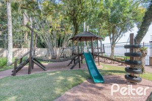 Casa em Condomínio à venda com 327m², 3 dormitórios, 3 suítes, 3 vagas, no bairro Tristeza em PORTO ALEGRE