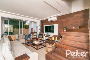 Casa em Condomínio à venda com 327m², 3 dormitórios, 3 suítes, 3 vagas, no bairro Tristeza em PORTO ALEGRE