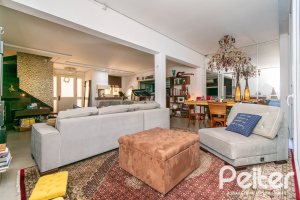 Casa em Condomínio à venda com 327m², 3 dormitórios, 3 suítes, 3 vagas, no bairro Tristeza em PORTO ALEGRE