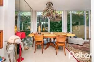 Casa em Condomínio à venda com 327m², 3 dormitórios, 3 suítes, 3 vagas, no bairro Tristeza em PORTO ALEGRE