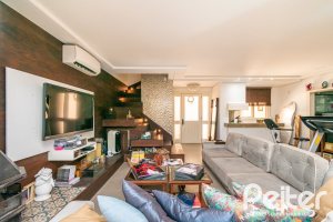 Casa em Condomínio à venda com 327m², 3 dormitórios, 3 suítes, 3 vagas, no bairro Tristeza em PORTO ALEGRE