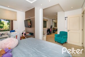 Casa em Condomínio à venda com 327m², 3 dormitórios, 3 suítes, 3 vagas, no bairro Tristeza em PORTO ALEGRE