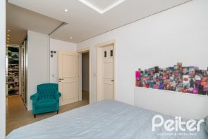 Casa em Condomínio à venda com 327m², 3 dormitórios, 3 suítes, 3 vagas, no bairro Tristeza em PORTO ALEGRE