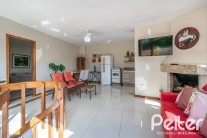 Cobertura à venda com 180m², 2 dormitórios, 1 suíte, 2 vagas, no bairro Vila Assunção em Porto Alegre