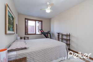 Cobertura à venda com 180m², 2 dormitórios, 1 suíte, 2 vagas, no bairro Vila Assunção em Porto Alegre