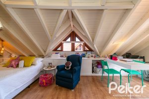 Casa em Condomínio à venda com 216m², 3 dormitórios, 3 suítes, 2 vagas, no bairro Hípica em Porto Alegre