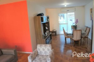 Casa à venda com 184m², 3 dormitórios, 1 suíte, 4 vagas, no bairro Ipanema / Jardim Verde em Porto Alegre