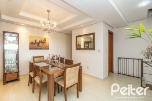 Casa em Condomínio à venda com 386m², 3 dormitórios, 1 suíte, 2 vagas, no bairro Vila Assuncao em Porto Alegre