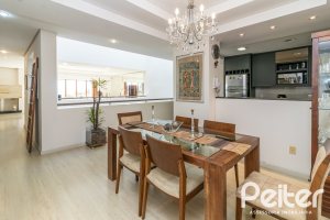 Casa em Condomínio à venda com 386m², 3 dormitórios, 1 suíte, 2 vagas, no bairro Vila Assuncao em Porto Alegre