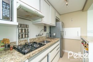 Apartamento à venda com 68m², 2 dormitórios, 1 suíte, 1 vaga, no bairro Tristeza em PORTO ALEGRE