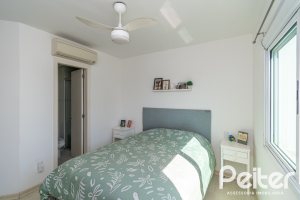 Apartamento à venda com 68m², 2 dormitórios, 1 suíte, 1 vaga, no bairro Tristeza em PORTO ALEGRE