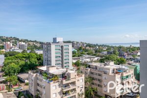 Apartamento à venda com 68m², 2 dormitórios, 1 suíte, 1 vaga, no bairro Tristeza em PORTO ALEGRE